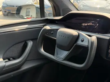 TESLA MODEL X PLAID   ENHANCED AUTOPILOT   6 SEATER