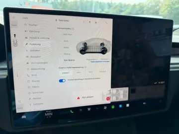 TESLA MODEL X PLAID   ENHANCED AUTOPILOT   6 SEATER