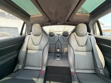 TESLA MODEL X PLAID   ENHANCED AUTOPILOT   6 SEATER