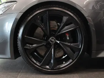 AUDI RS6 4.0 TFSI tiptr. quattro 1.Hand Mwst