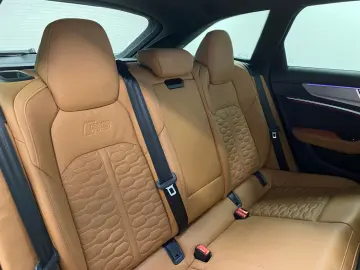 AUDI RS6 Avant 4.0 TFSI quattro LED Luftfed. RFK 280
