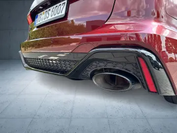 AUDI RS 6 Avant Exclusive Keramik Pano AHK StHz 305 H