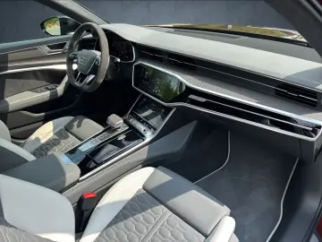 AUDI RS 6 Avant Exclusive Keramik Pano AHK StHz 305 H