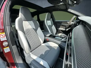 AUDI RS 6 Avant Exclusive Keramik Pano AHK StHz 305 H