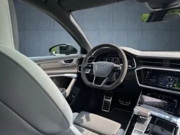 AUDI RS 6 Avant Exclusive Keramik Pano AHK StHz 305 H