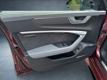 AUDI RS 6 Avant Exclusive Keramik Pano AHK StHz 305 H