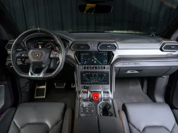 LAMBORGHINI Urus 4.0 V8 Sport