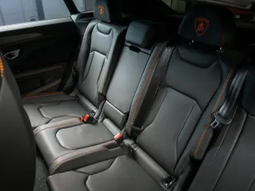 LAMBORGHINI Urus 4.0 V8 Sport