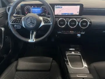 Mercedes-Benz A 250 e Progressive Package