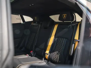 LAMBORGHINI Urus SE AD Personam  carbon   full PPF
