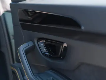 LAMBORGHINI Urus SE AD Personam  carbon   full PPF