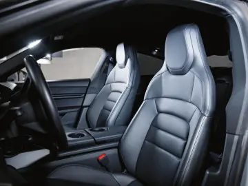 PORSCHE Taycan Performancebatterie Plus