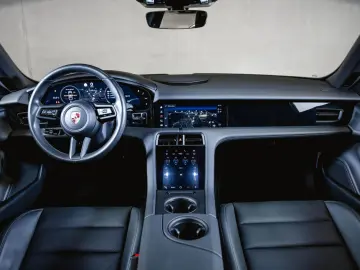 PORSCHE Taycan Performancebatterie Plus