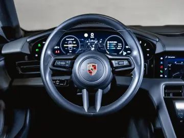 PORSCHE Taycan Performancebatterie Plus