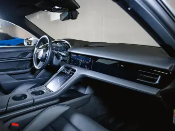 PORSCHE Taycan Performancebatterie Plus