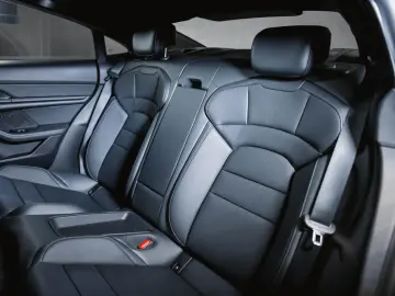 PORSCHE Taycan Performancebatterie Plus