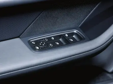 PORSCHE Taycan Performancebatterie Plus