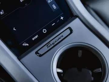 PORSCHE Taycan Performancebatterie Plus