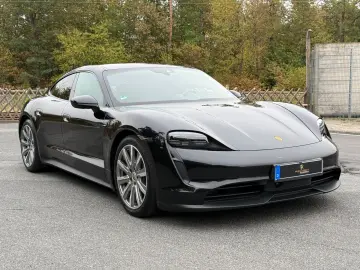 PORSCHE Taycan 476PS 93KWH PANO HEAD-UP PDLS  LUFT