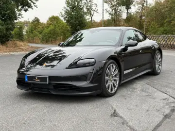 PORSCHE Taycan 476PS 93KWH PANO HEAD-UP PDLS  LUFT