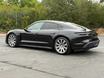 PORSCHE Taycan 476PS 93KWH PANO HEAD-UP PDLS  LUFT