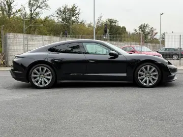 PORSCHE Taycan 476PS 93KWH PANO HEAD-UP PDLS  LUFT