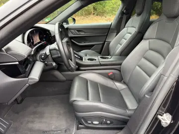 PORSCHE Taycan 476PS 93KWH PANO HEAD-UP PDLS  LUFT