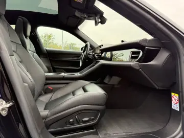 PORSCHE Taycan 476PS 93KWH PANO HEAD-UP PDLS  LUFT
