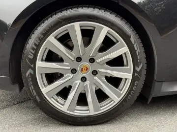 PORSCHE Taycan 476PS 93KWH PANO HEAD-UP PDLS  LUFT