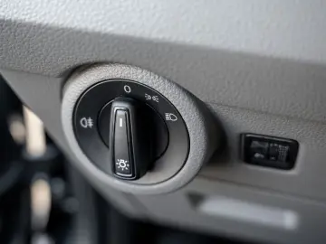 VW T6.1 Caravelle lang 9-SITZE LED KLIMA SHZ PDC GJ