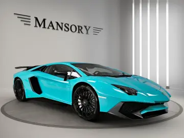 LAMBORGHINI Aventador LP 750-4 SV Superveloce