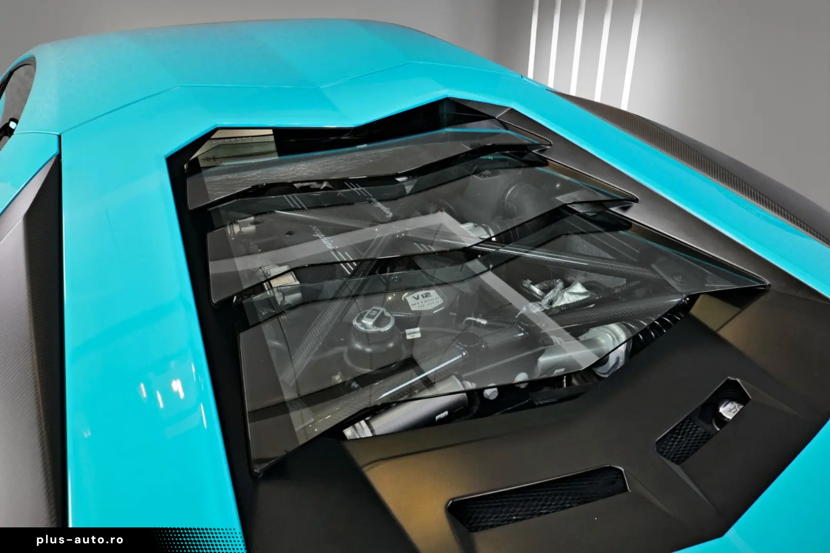 LAMBORGHINI Aventador LP 750-4 Superveloce (SV)
