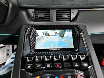 LAMBORGHINI Aventador LP 750-4 SuperVeloce (SV)