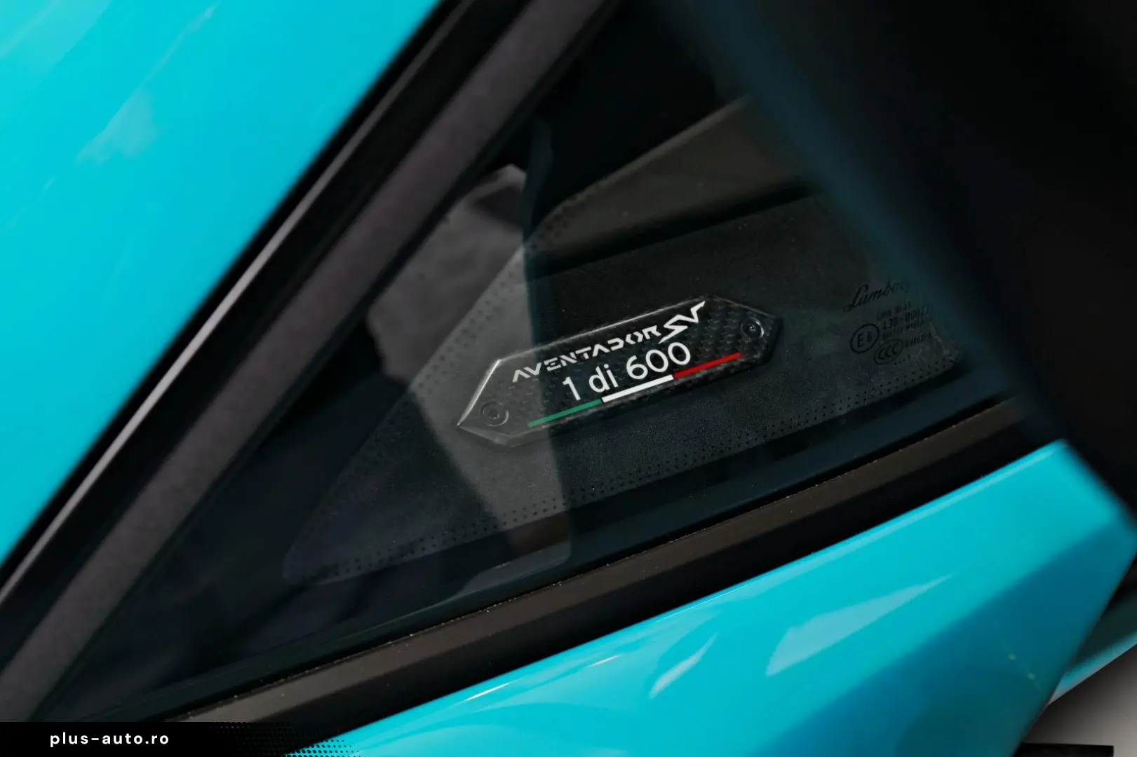LAMBORGHINI Aventador LP 750-4 Superveloce (SV)