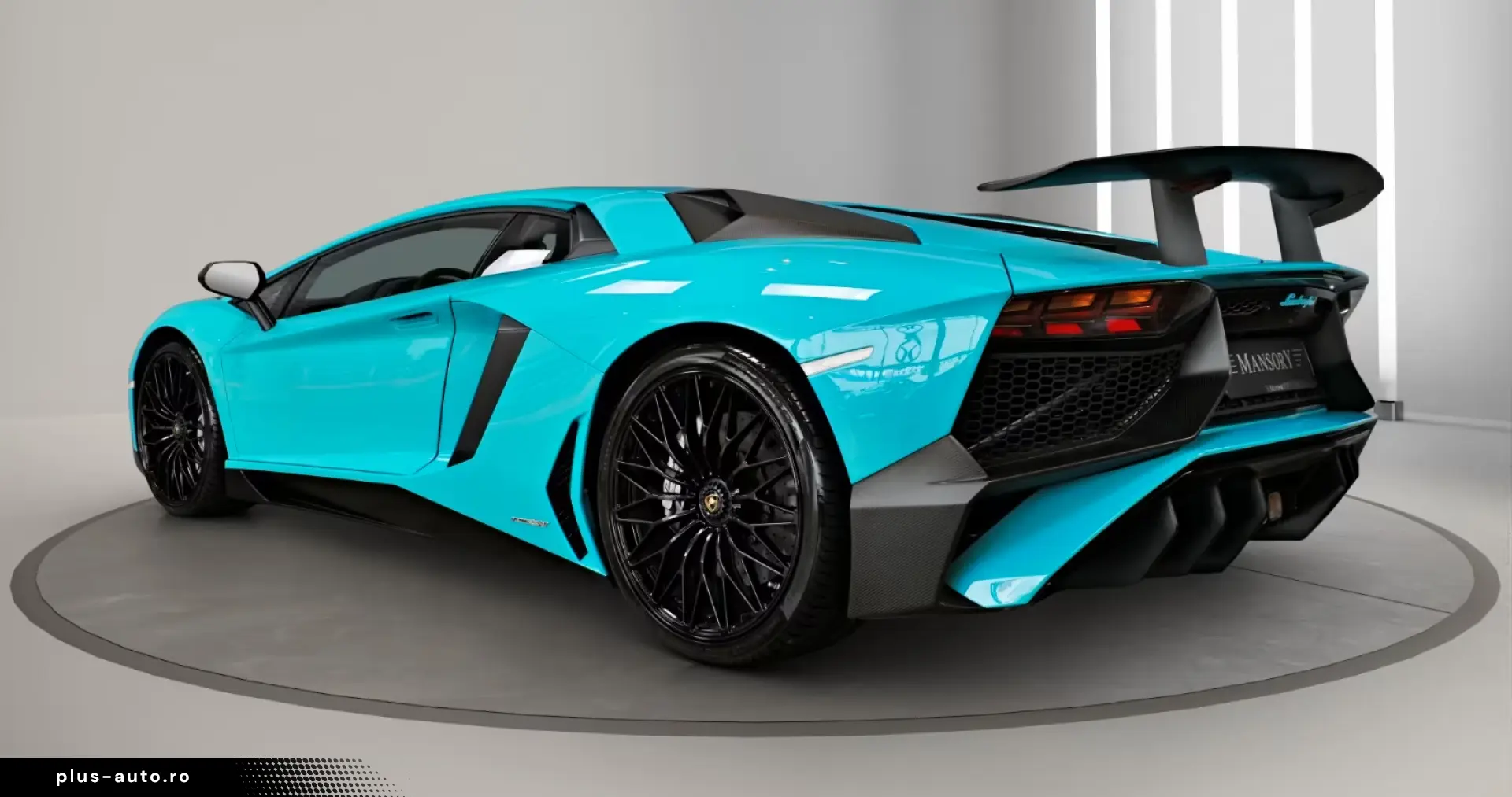 LAMBORGHINI Aventador LP 750-4 Superveloce (SV)