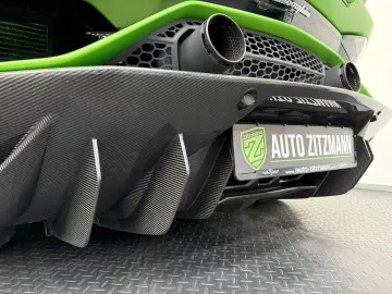 LAMBORGHINI Aventador SVJ Verde Alceo Matt Carbon Lift