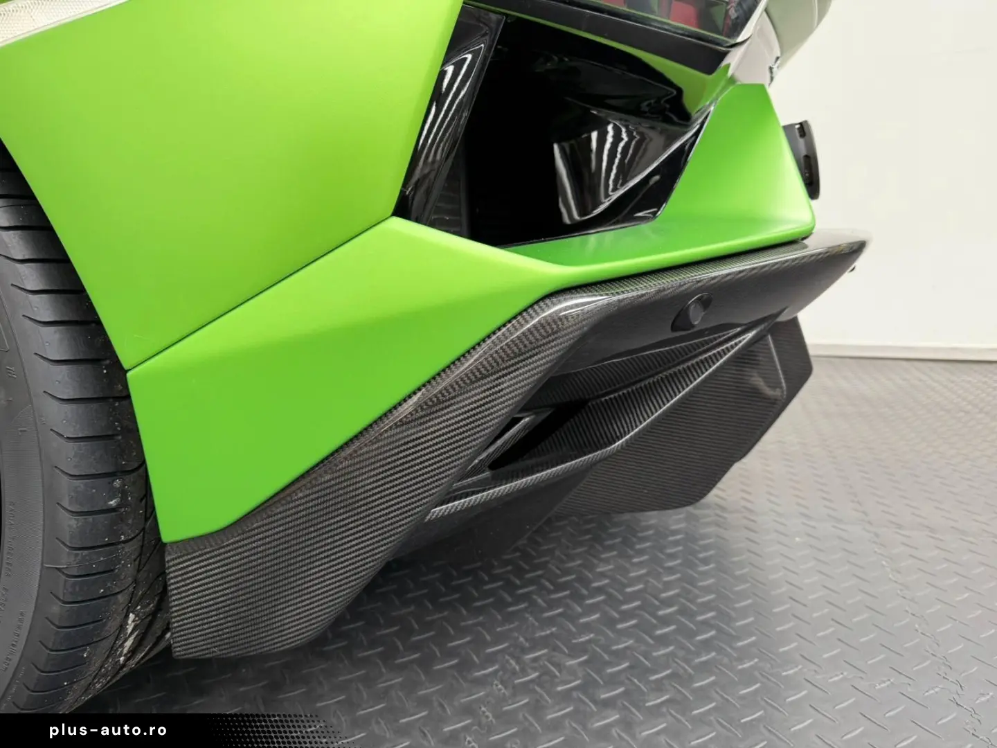 LAMBORGHINI Aventador SVJ VERDE ALCEO MATT CARBON LIFT SENSO