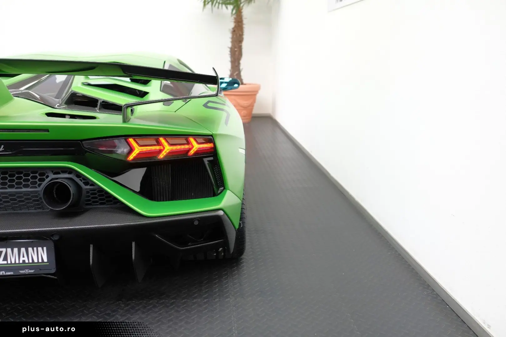 LAMBORGHINI Aventador SVJ VERDE ALCEO MATT CARBON LIFT SENSO