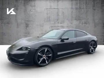 PORSCHE Taycan Sport-Chrono-Paket Sound-System BOSE
