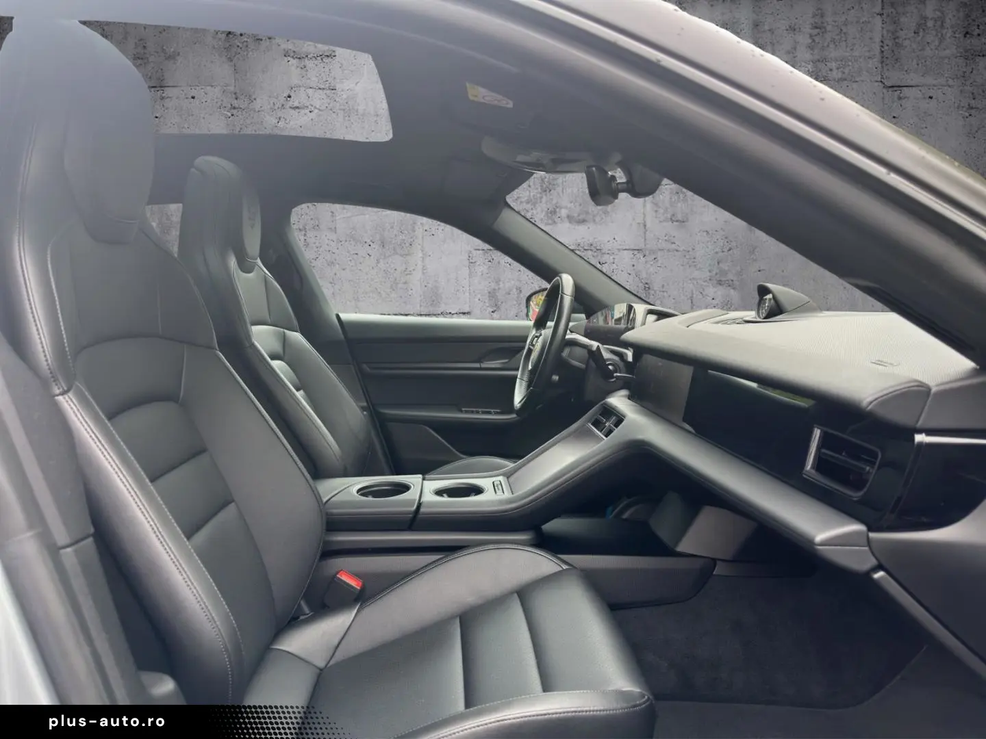 PORSCHE Taycan Sport-Chrono-Paket Sound-System BOSE