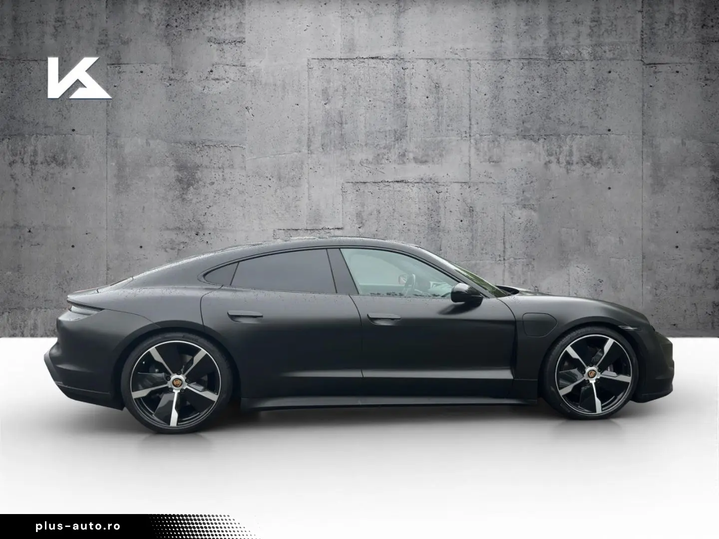 PORSCHE Taycan Sport-Chrono-Paket Sound-System BOSE