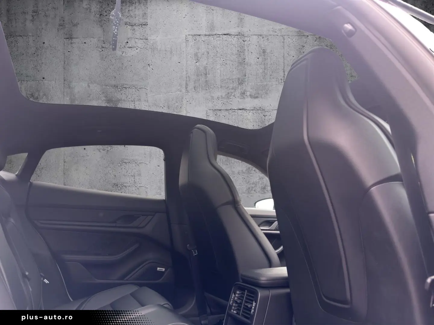 PORSCHE Taycan Sport-Chrono-Paket Sound-System BOSE