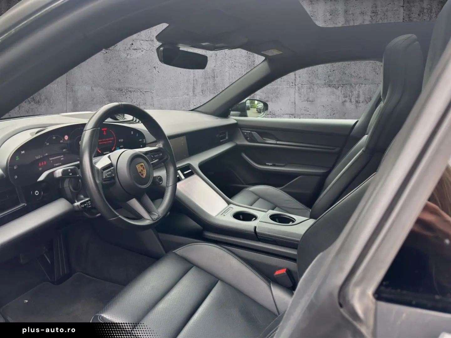 PORSCHE Taycan Sport-Chrono-Paket Sound-System BOSE