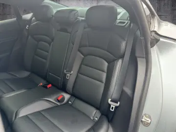 PORSCHE Taycan Sport-Chrono-Paket Sound-System BOSE