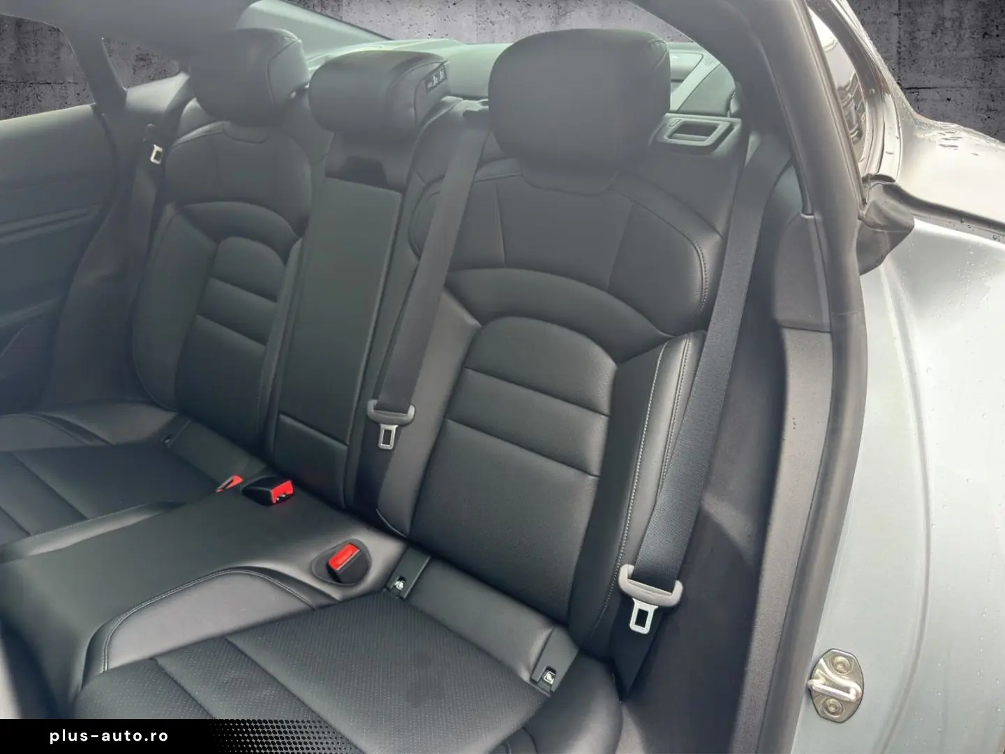 PORSCHE Taycan Sport-Chrono-Paket Sound-System BOSE