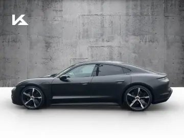 PORSCHE Taycan Sport-Chrono-Paket Sound-System BOSE