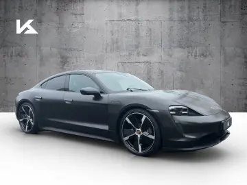 PORSCHE Taycan Sport-Chrono-Paket Sound-System BOSE