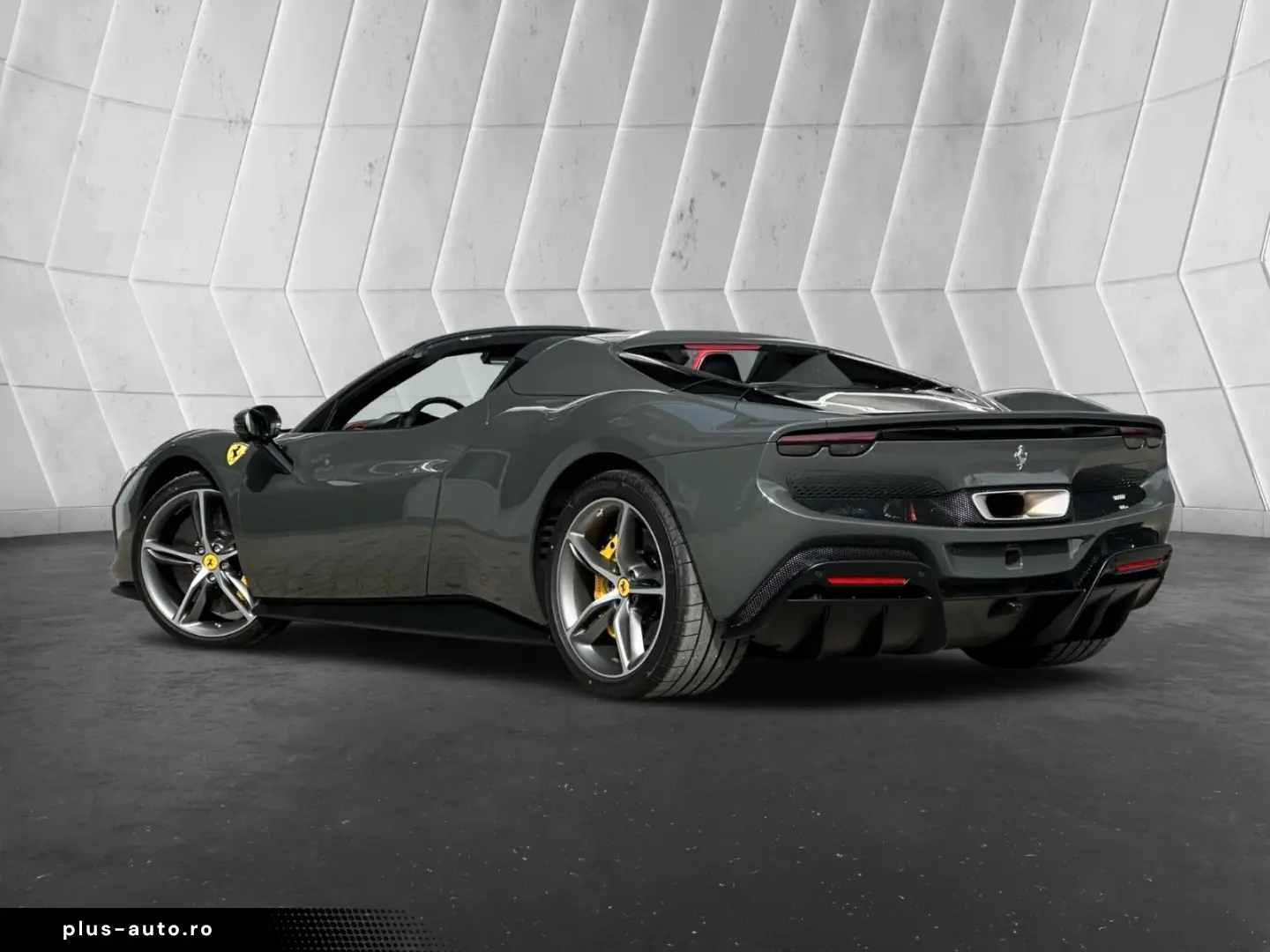FERRARI 296 GTS CARBON