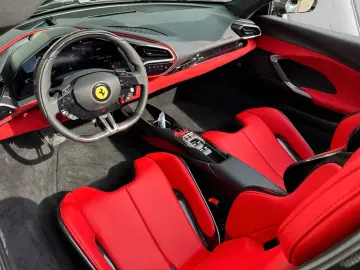 FERRARI 296 GTS CARBON