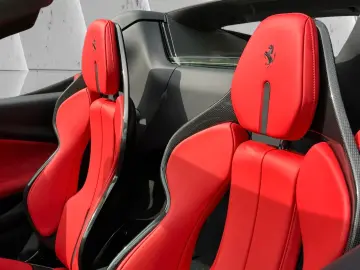 FERRARI 296 GTS CARBON